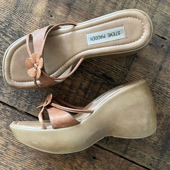 Steve Madden Shoes - Steve Madden Vintage Brown Platform Sandals Size 7.5